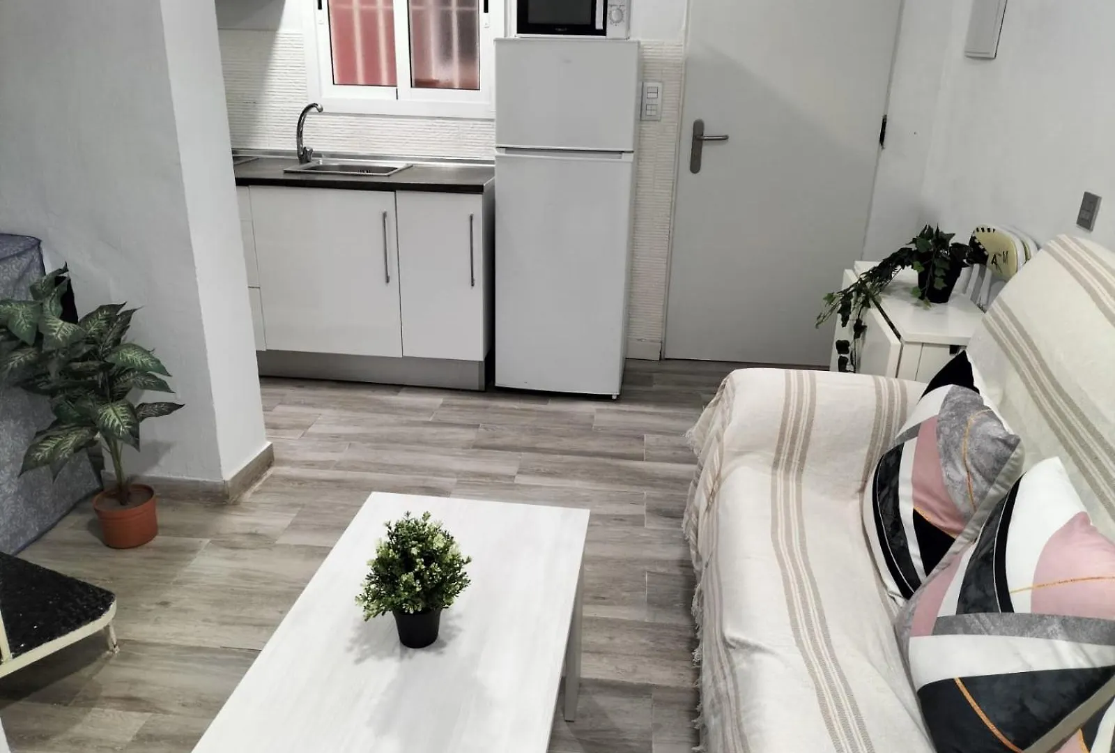 Apartamento Caborrubio Apartment Malaga 0*,